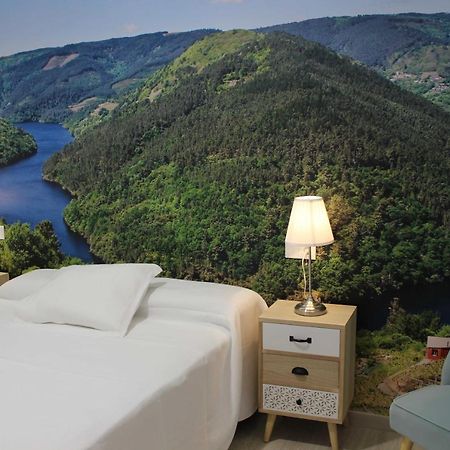 Acogedor Apartamento En El Centro De Monforte Monforte De Lemos Eksteriør billede